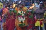 விருதுநகர் வெயிலுகந்தம்மன் கோயிலில் அக்னிசட்டி எடுத்து பக்தர்கள் நேர்த்திகடன்