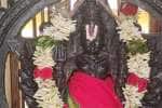 அன்னூர் கரிவரத ராஜ பெருமாள் கோவிலில் சக்கரத்தாழ்வார் திருமஞ்சனம்