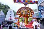 சூர்ய பிரபை வாகனத்தில் வீதி உலா வந்த சுப்பிரமணிய சுவாமி
