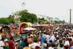 ஆடி அமாவாசை; புதுச்சேரி கடற்கரையில் சுவாமிகள் தீர்த்தவாரி