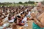 ஆடி அமாவாசை, திருப்புவனம் வைகை ஆற்றில் குவிந்த பக்தர்கள்