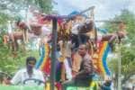 மாரியம்மனுக்கு பக்தர்கள் அலகு குத்தி நேர்த்திக்கடன்