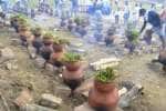ஐந்து முழி அழகி ஆத்தாள் கோவில் திருவிழாவில் பழமை மாறாத படையல்