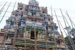 திருப்புவனம் புஷ்பவனேஷ்வரர் கோயிலில் கும்பாபிஷேக பணிகள், சாரம் அமைக்கும் பணி