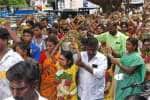 தொண்டி காமாட்சி அம்மன் கோயிலில் பூச்சொரிதல் விழா