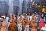 காளஹஸ்தி சிவன் கோயிலில் சந்திர கிரகணத்தை முன்னிட்டு கிரகண கால அபிஷேகம்