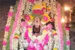 விளமல் பதஞ்சலி மனோகரர் கோவிலில் அம்மனுக்கு சிறப்பு அபிஷேகம்