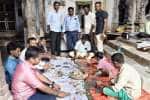 ரிஷிவந்தியம் அர்த்தநாரீஸ்வரர் கோவிலில் காணிக்கை எண்ணும் பணி
