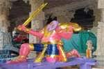 திருவாடானை ஆதிரெத்தினேஸ்வரர் கோயிலில் சூரன் சிலைகள் தயார்