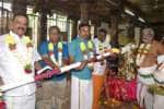 பழநி லட்சுமி நாராயண பெருமாள் கோவிலில் முகூர்த்தகால் நடும் பணி 
